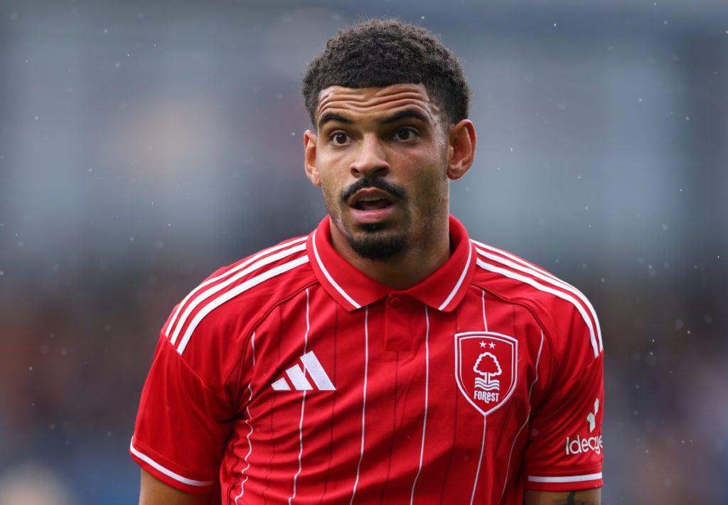 Morgan Gibbs-White durante Nottingham Forest vs AS Monaco
