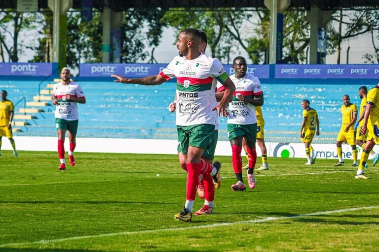 Portuguese Santista se prepara para a Copa Paulista: Carlos Alberto destaca sua liderança