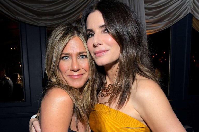 Amizade Inusitada: Sandra Bullock e Jennifer Aniston Superam Rivalidade de Hollywood