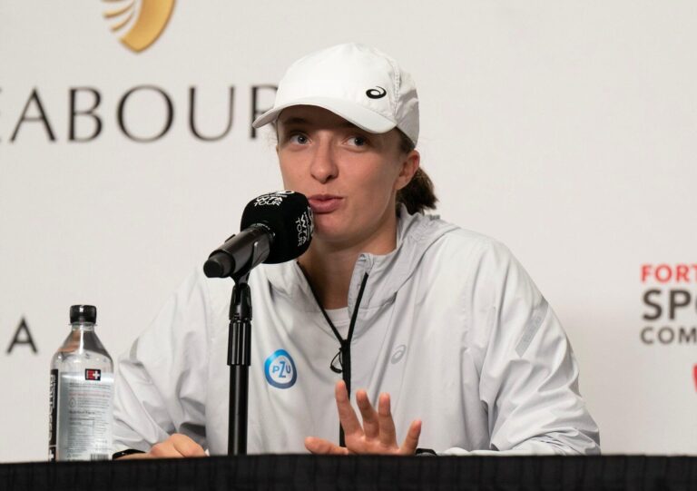 Iga Świątek fala sobre as condições do tempo em Cincinnati após vitória nas semifinais