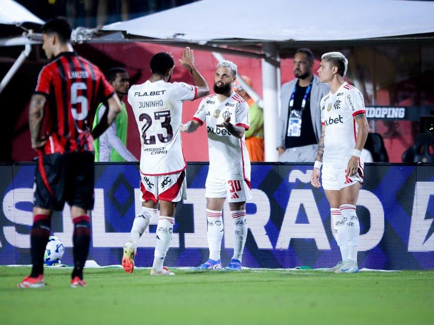 Flamengo bateu o time baiano no primeiro turno