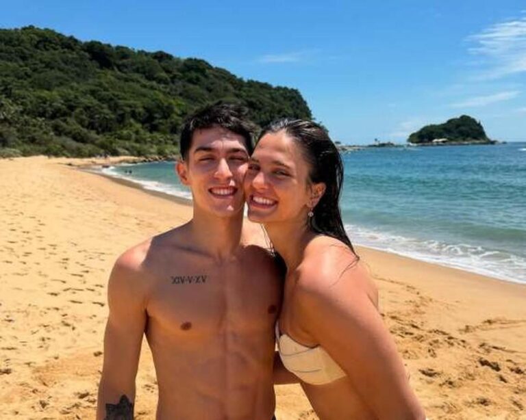 Julia Kudiess apoia Franco Baralle em recuperação e brilha no Mundial de Vôlei