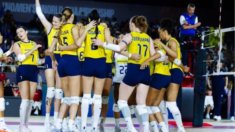 Seleção Brasileira Feminina de Vôlei Rumo ao Título Mundial: Um Olhar Sobre a História