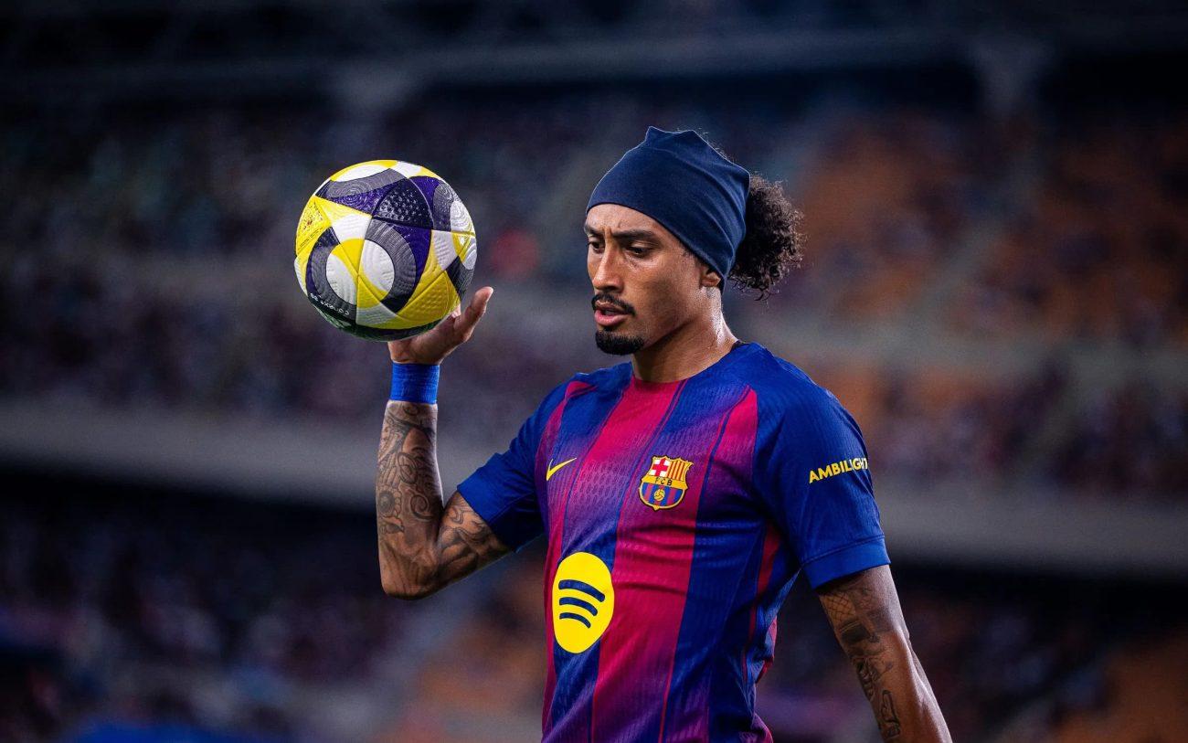 Raphinha, que é um dos destaques do Barcelona para a temporada, durante pré-temporada na Ásia.