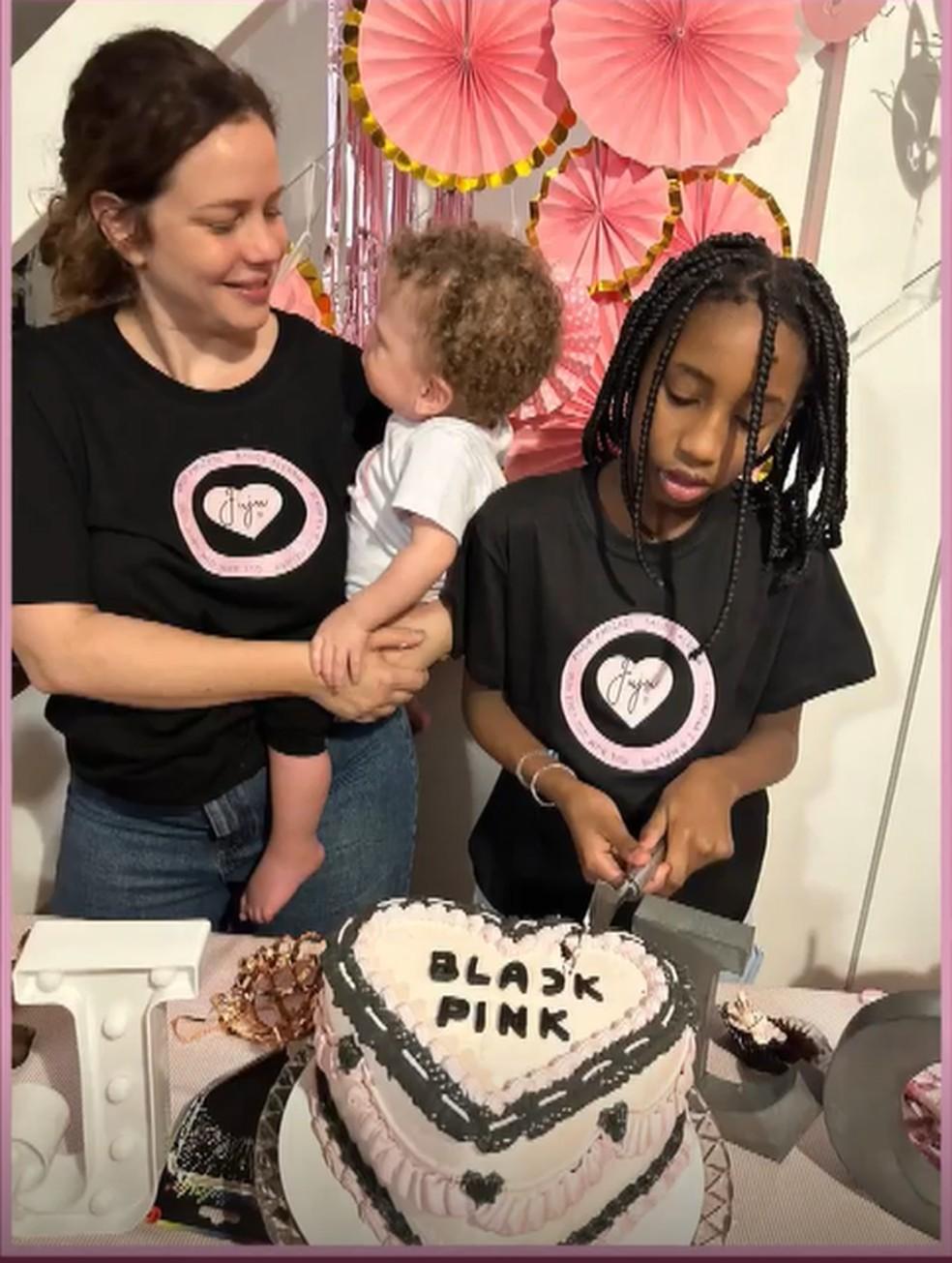 Leandra Leal com os filhos Damião e Júlia