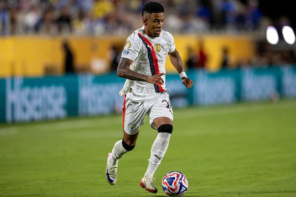 Savinho disputou 48 jogos pelo Manchester City na temporada 2024/25