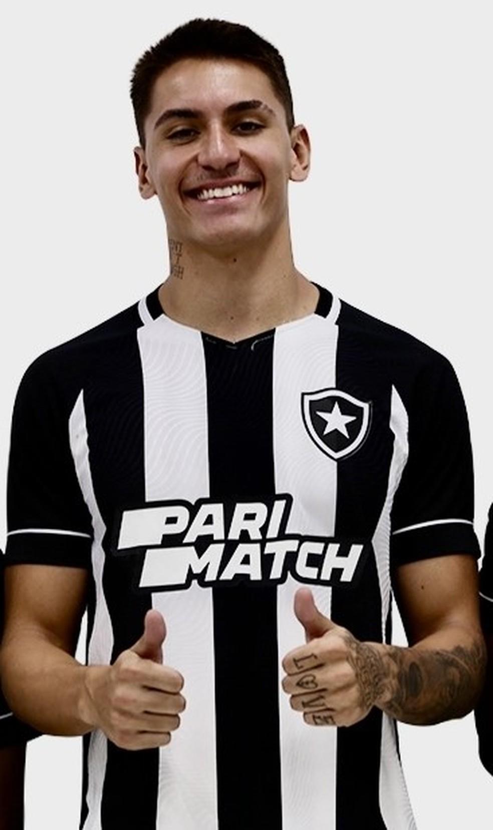 O ex-jogador do Botafogo Luan Placido foi preso em flagrante