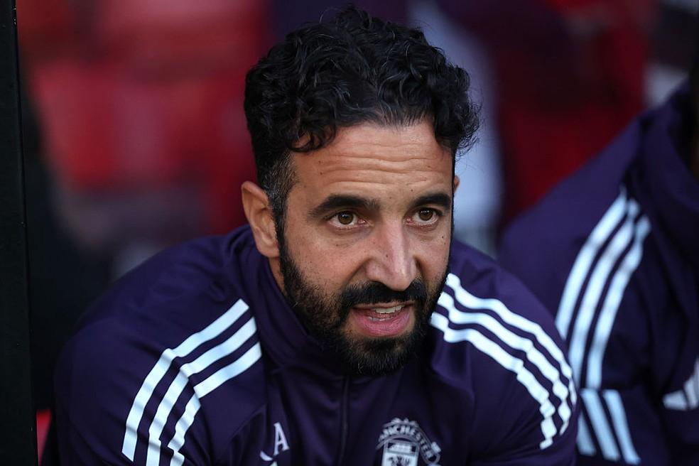 Rúben Amorim, técnico do Manchester United, durante a eliminação para o Grimsby Town