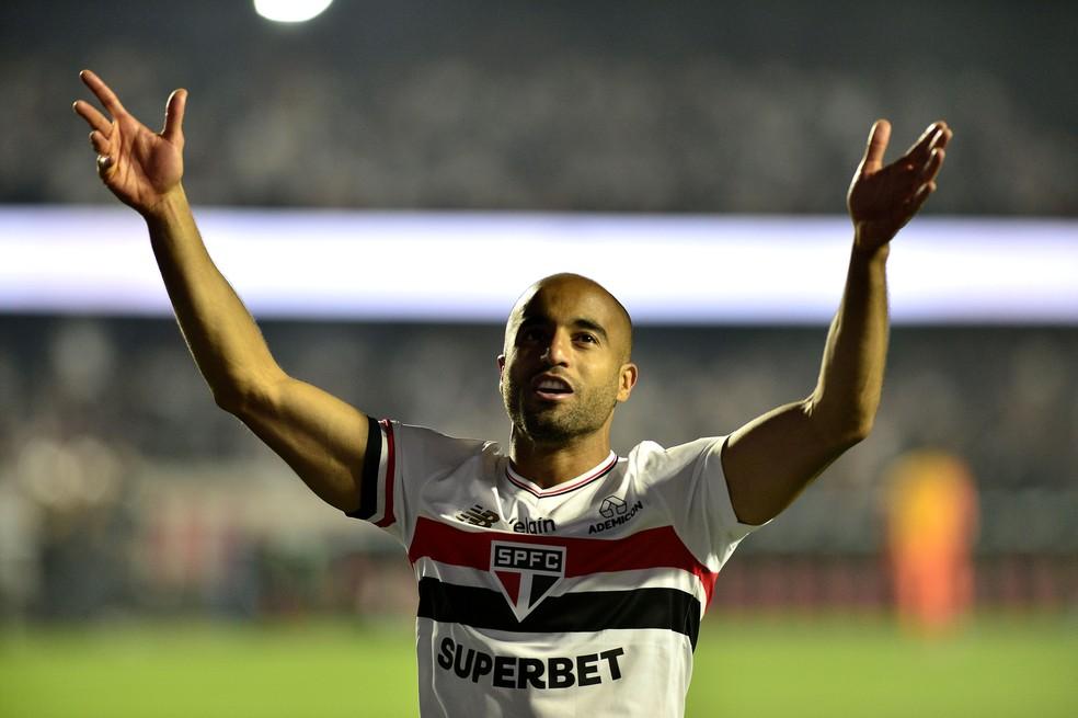Lucas comemora classificação do São Paulo na Libertadores