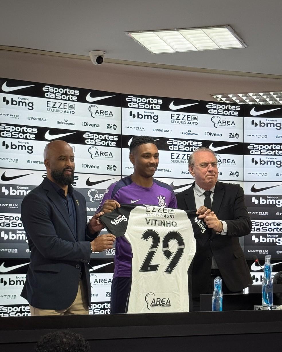 Vitinho é o novo reforço do Corinthians