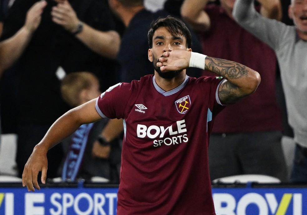 Lucas Paquetá comemora gol do West Ham contra o Chelsea, na Premier League