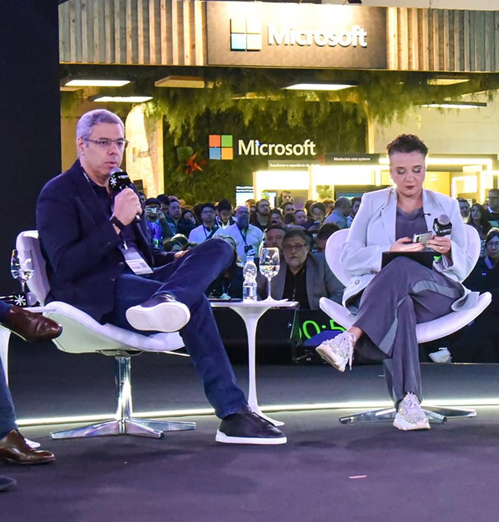 Os CEOs Milton Maluhy (Itaú) e Tarciana Medeiros (BB) durante a Febraban Tech de 2025.