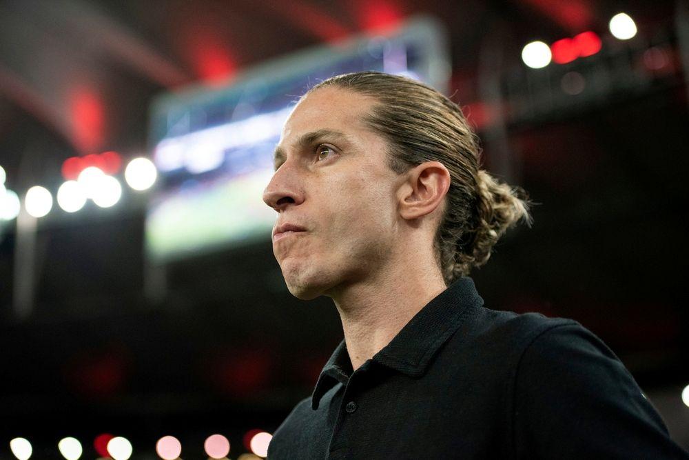 Filipe Luís, técnico do Flamengo, fala sobre a escalação de Saúl Ñíguez