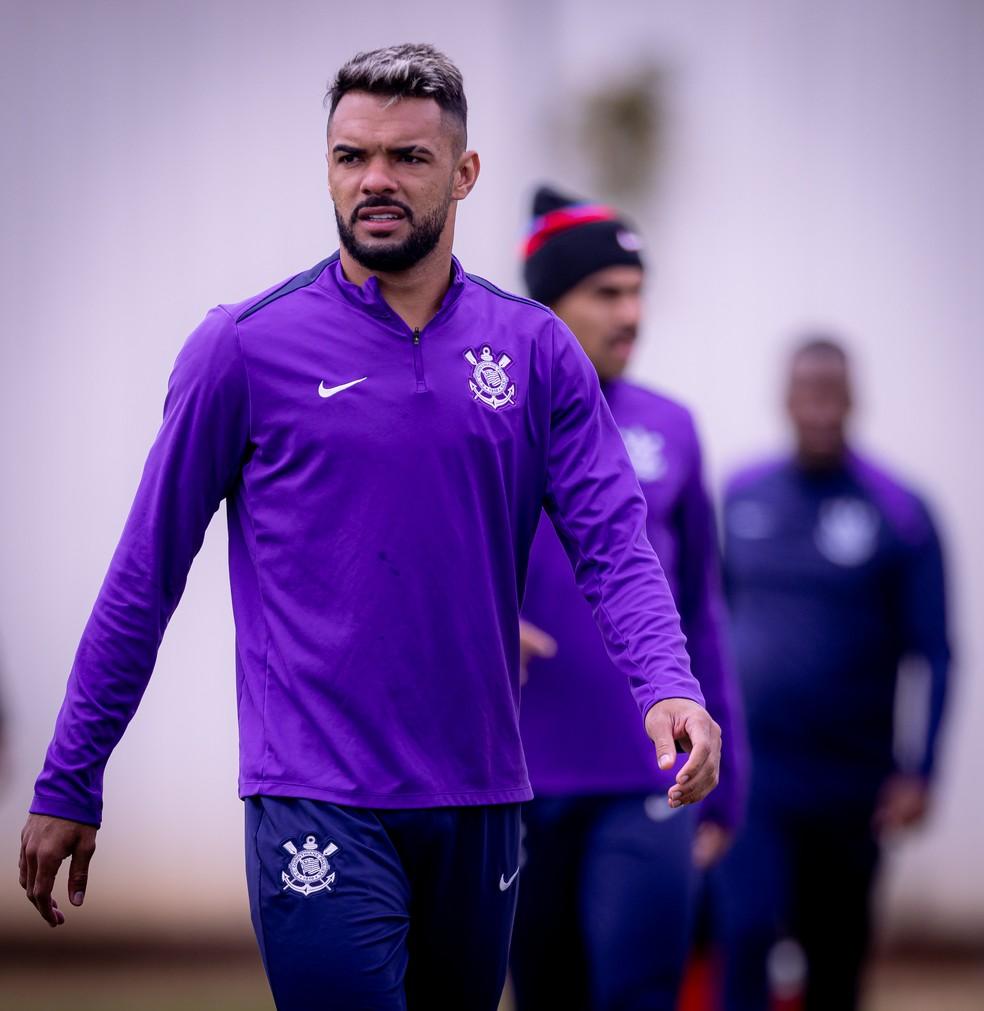 Raniele é um dos pilares defensivos do Corinthians no meio de campo.