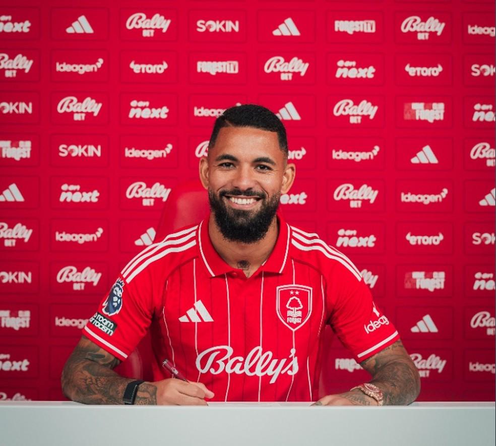 Douglas Luiz é emprestado ao Nottingham Forest pela Juventus
