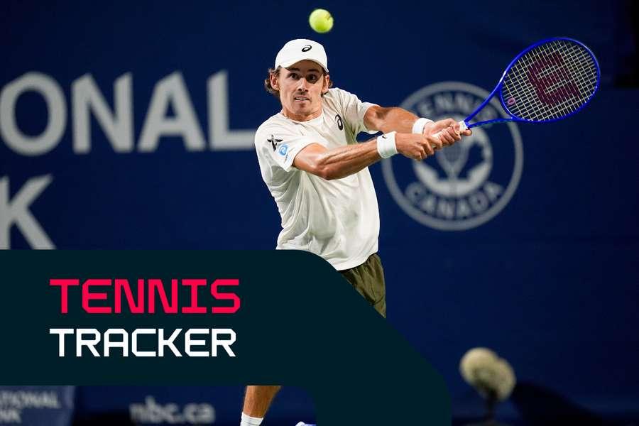 De Minaur em ação durante o torneio