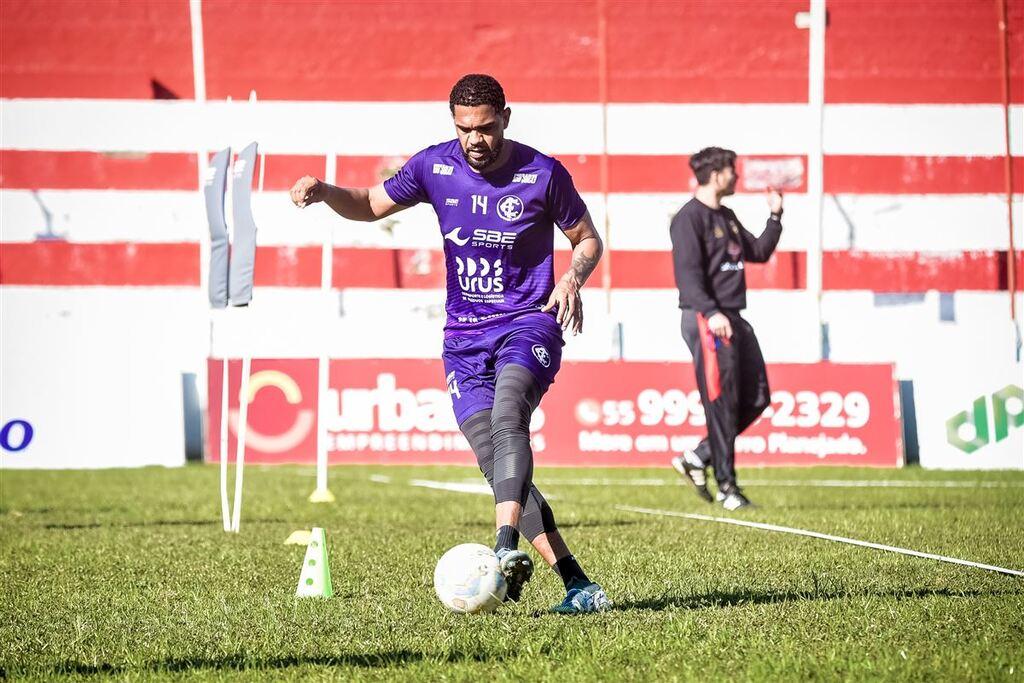 Com Baixada lotada, Inter-SM recebe o Novo Hamburgo em jogo que vale o título da Divisão de Acesso.