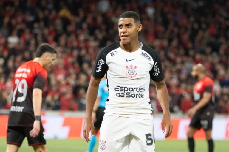 Corinthians vence Athletico-PR e se destaca com Gui Negão em momento de desfalques