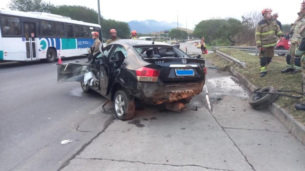 Acidente na Avenida Brasil deixa 1 morto e 3 feridos