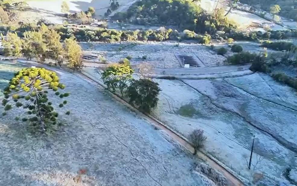 Geada em Maria da Fé (MG)