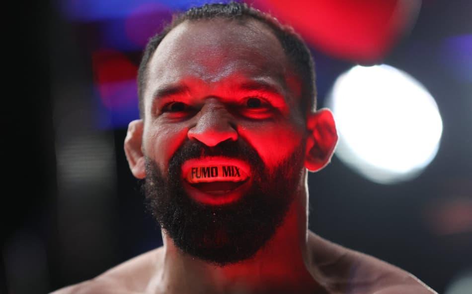 Michel Pereira durante luta no UFC Xangai