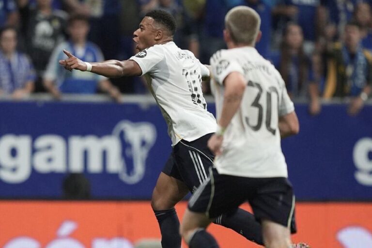 Real Madrid vence Real Oviedo com dois gols de Mbappé e se destaca na La Liga
