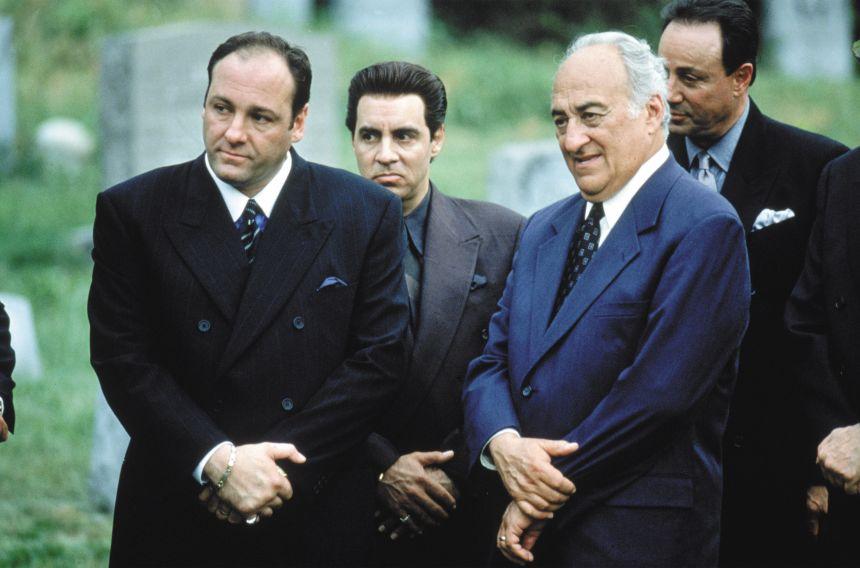 Jerry Adler, James Gandolfini e Steve Van Zandt em 'The Sopranos'