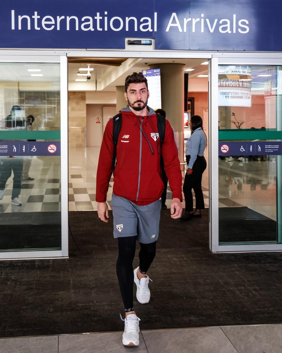 Rafael na chegada do São Paulo ao Equador