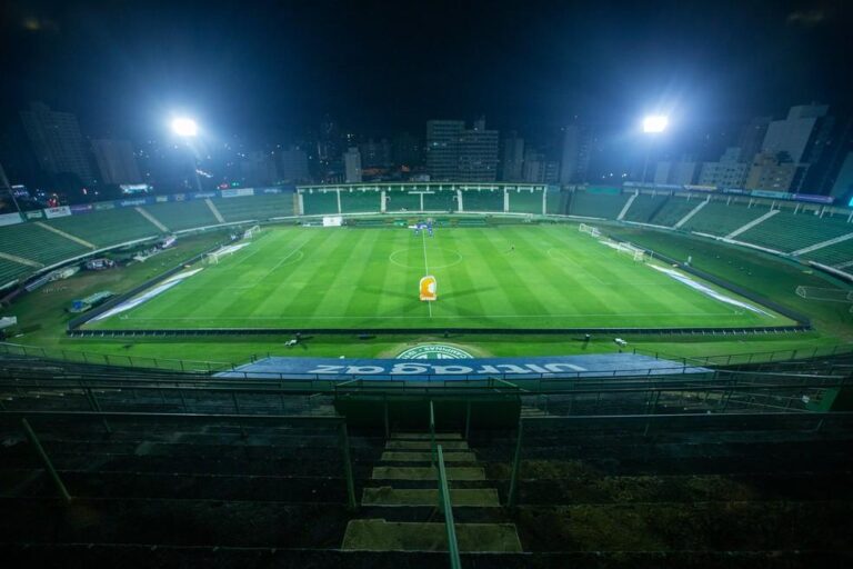 Guarani e Brusque se Enfrentam em Partida Crucial pela Série C