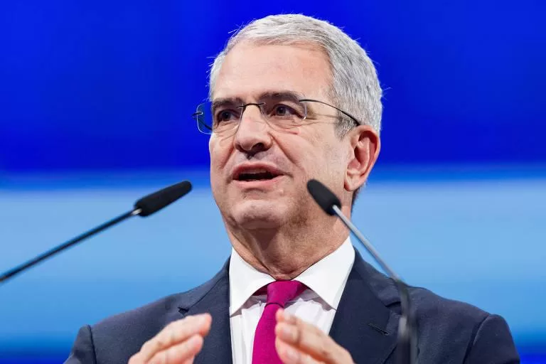 Nestlé demite CEO Laurent Freixe após revelação de relacionamento não divulgado