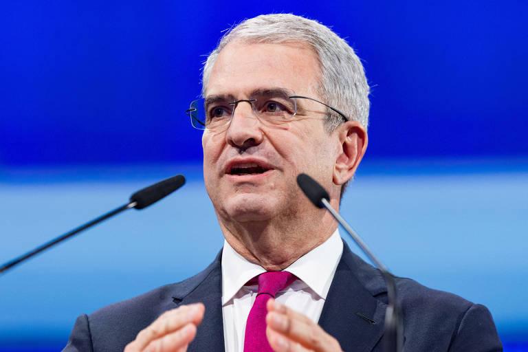 Laurent Freixe falando em evento