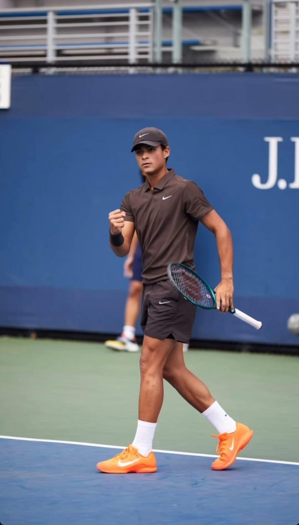 Guto Miguel garante vaga nas semifinais do US Open juvenil