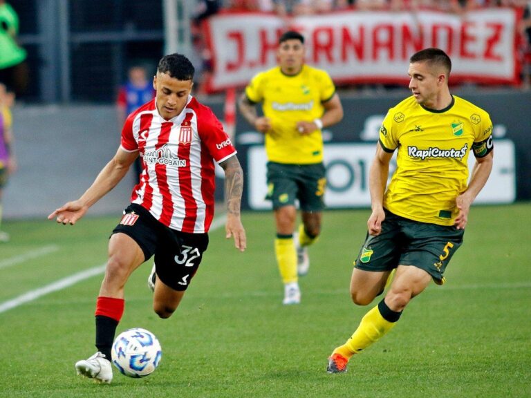 Estudiantes de La Plata Enfrenta o Defensa y Justicia em Jogo Decisivo