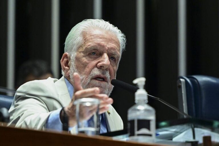 Senado Aprova PEC dos Precatórios, Abrindo Espaço Orçamentário de R$ 12 Bilhões