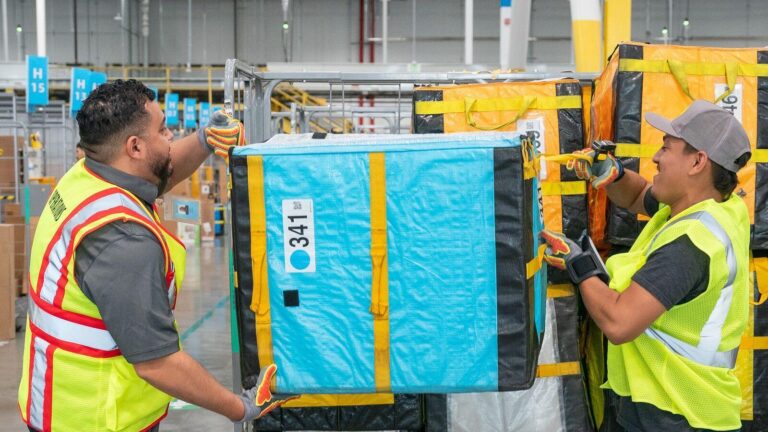 Aumento de Salários e Redução de Custos com Saúde: Amazon Anuncia Novas Medidas para Funcionários nos EUA