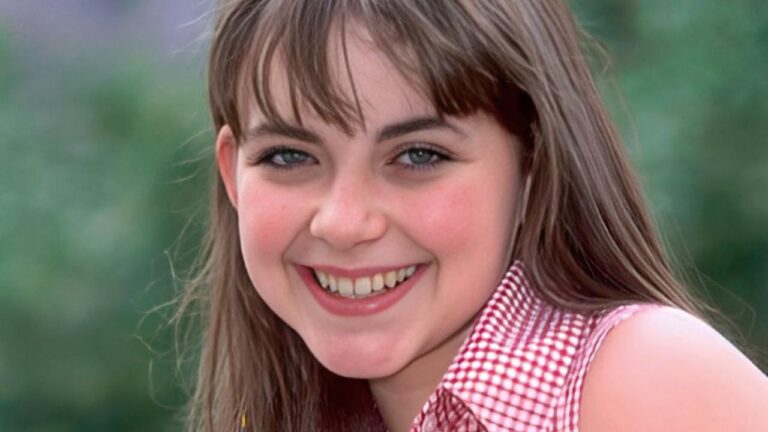 Charlotte Church: da fama à perda financeira – A trajetória da cantora de Terra Nostra