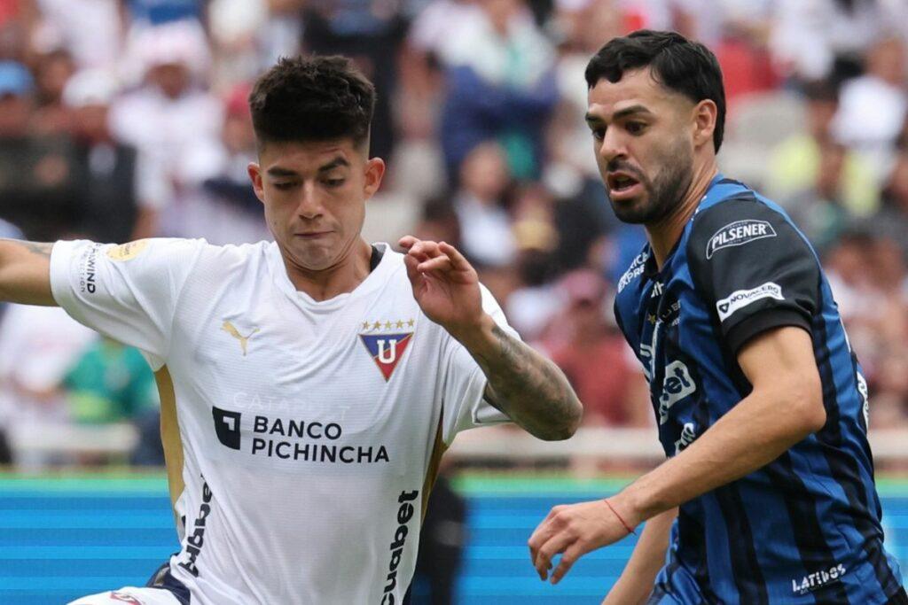 Independiente del Valle e Liga de Quito durante um jogo