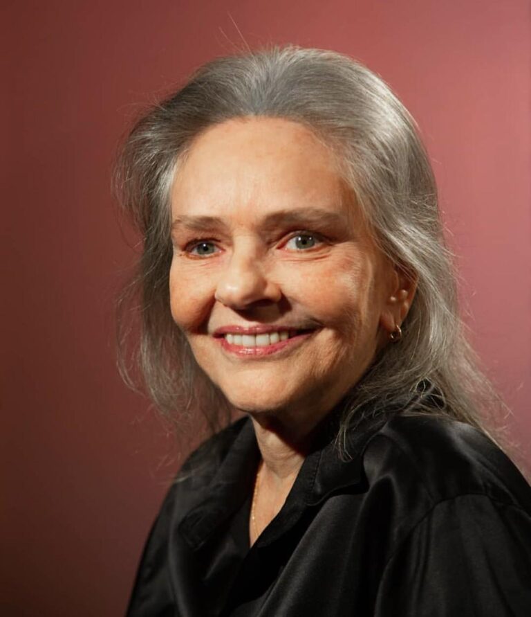 Morre Angela Ro Ro: Icone da Música Brasileira e Compositora Marcante