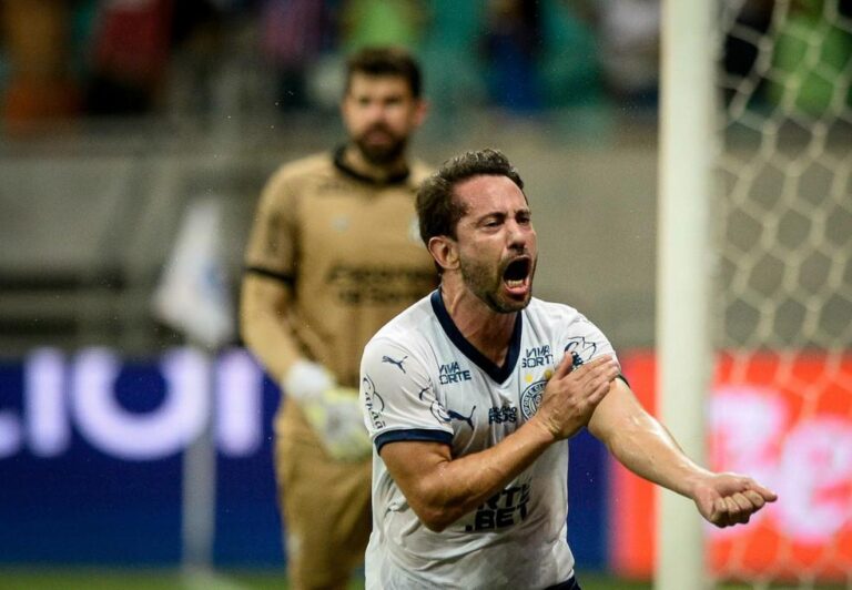 Bahia busca recuperação contra o Ceará, seu maior “freguês” na temporada