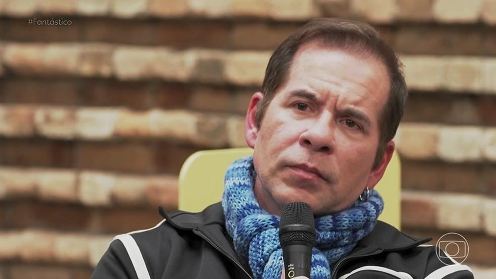Leandro Hassum chora ao contar da prisão do pai por envolvimento com a máfia italiana