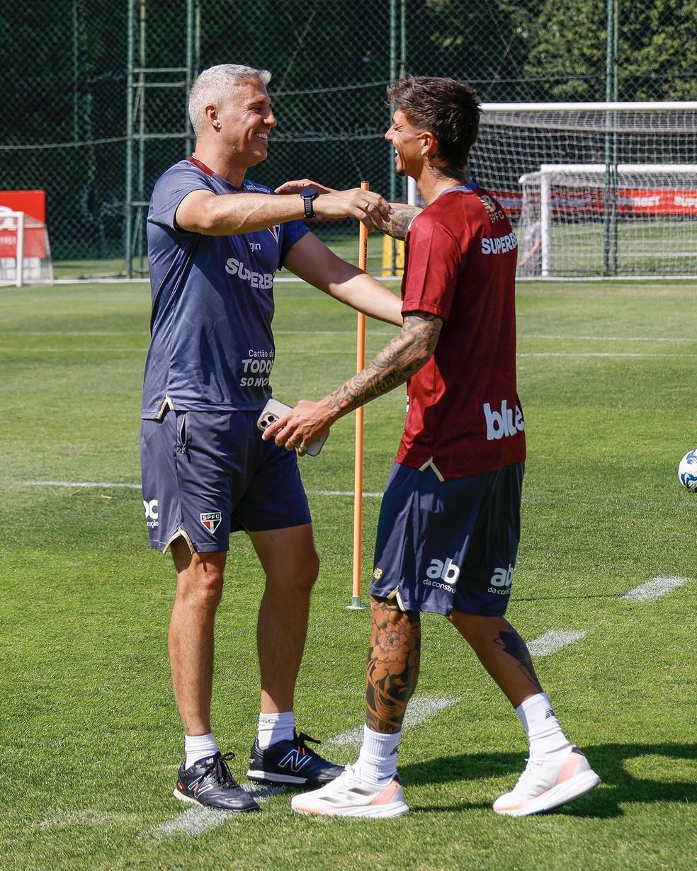 Crespo e Rigoni em treino do São Paulo