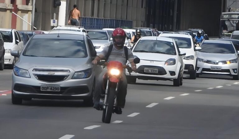 Motociclistas Lideram Estatísticas de Mortes na BR-101 no Espírito Santo