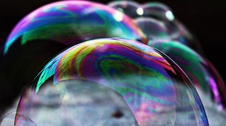 O Futuro da Inteligência Artificial: Reflexões Sobre o Que Acontece Quando a Bolha Estoura