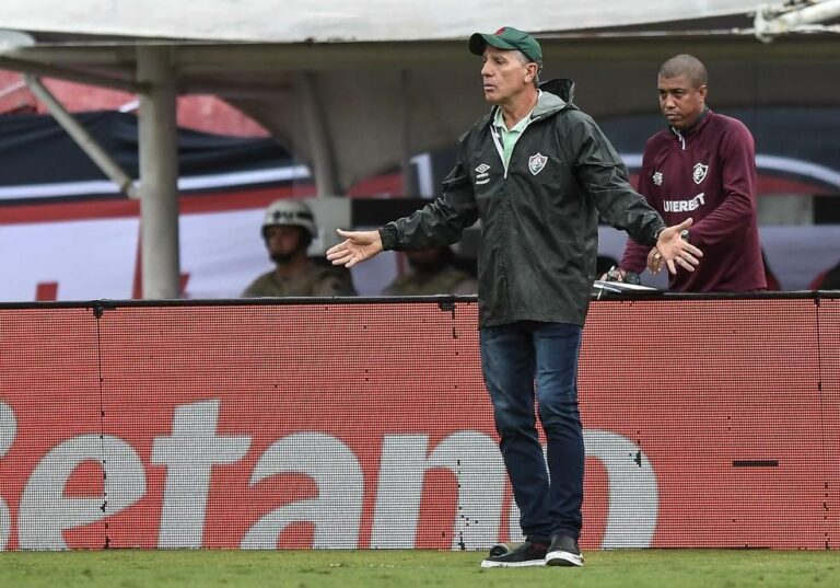 Fluminense vence vitória por 1 a 0 e Renato Gaúcho destaca entrega da equipe