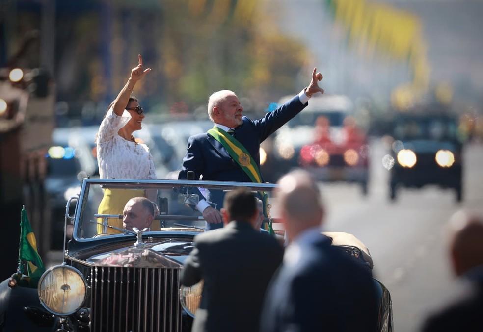 Lula participa de desfile do 7 de setembro em Brasília