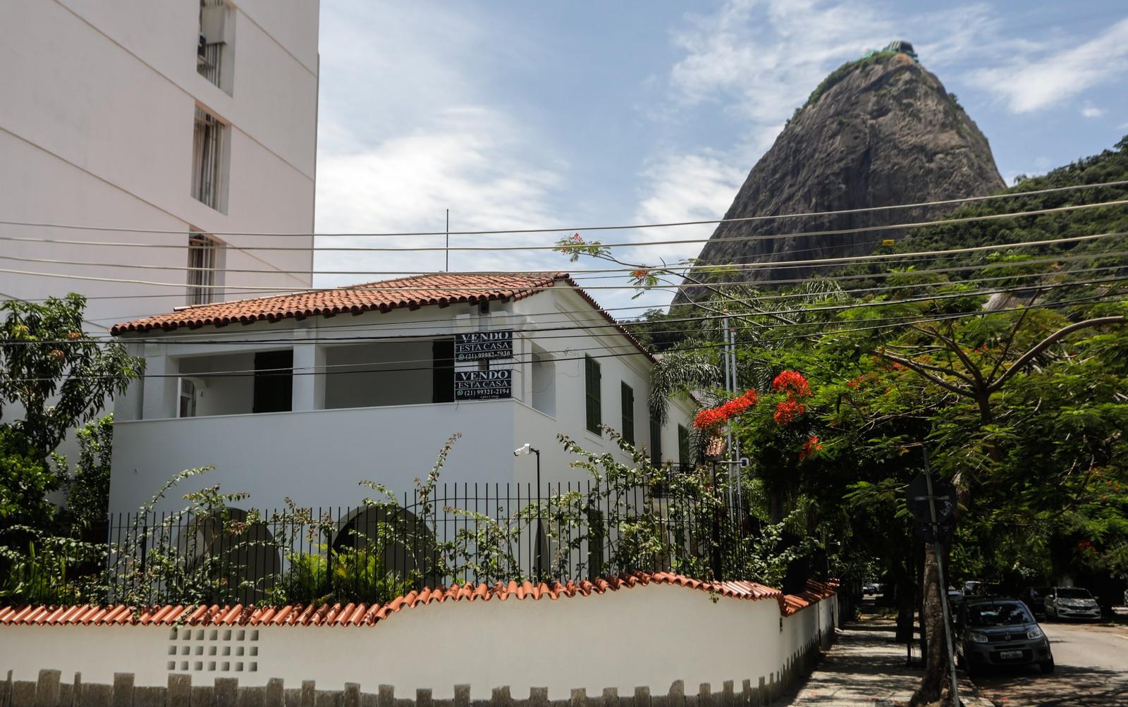 Casa que foi cenário do filme Ainda estou aqui, na rua Roquete Pinto, na Urca.