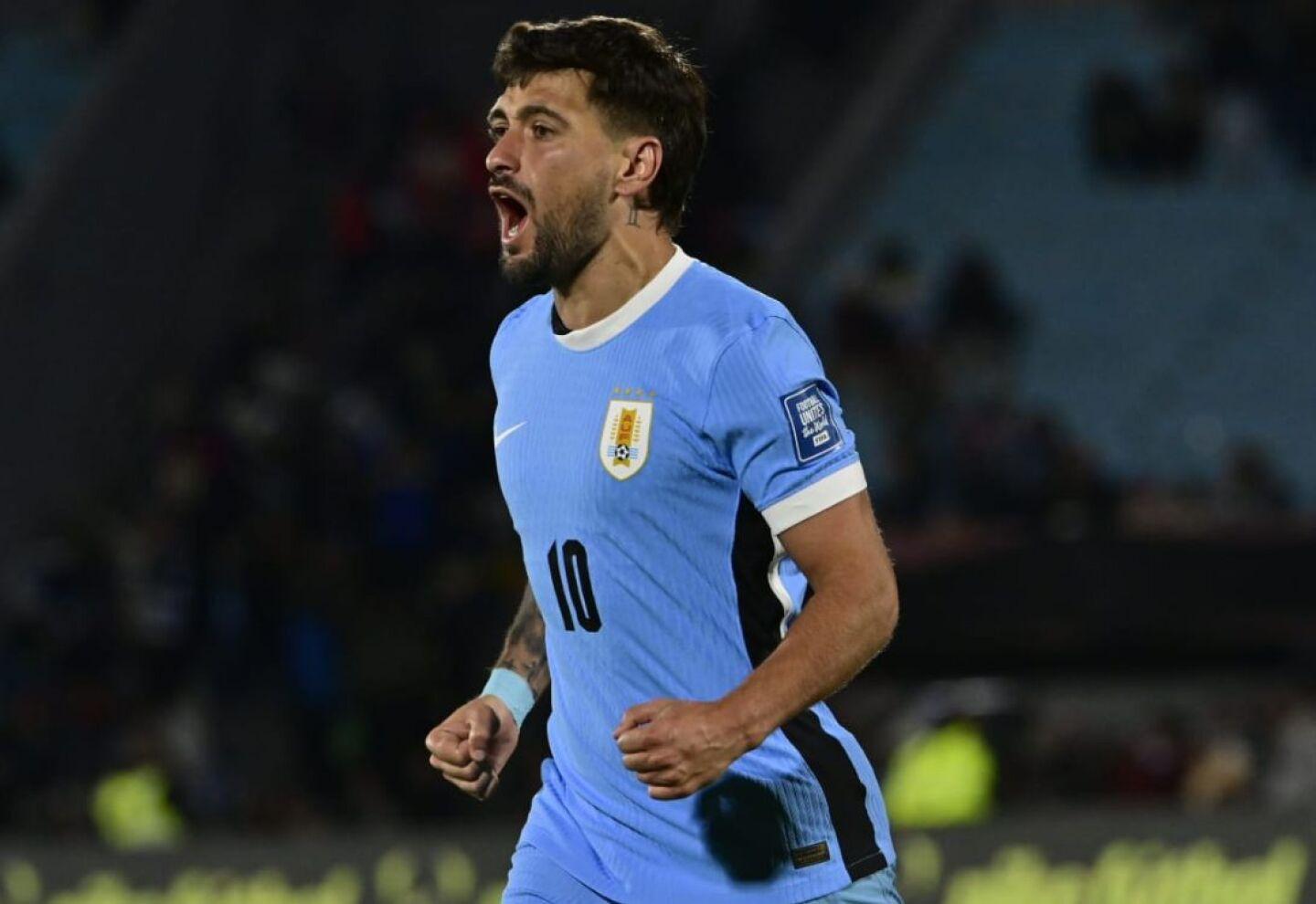 Giorgian de Arrascaeta celebra el gol que marcó en el partido entre Uruguay e Perú por Eliminatórias.