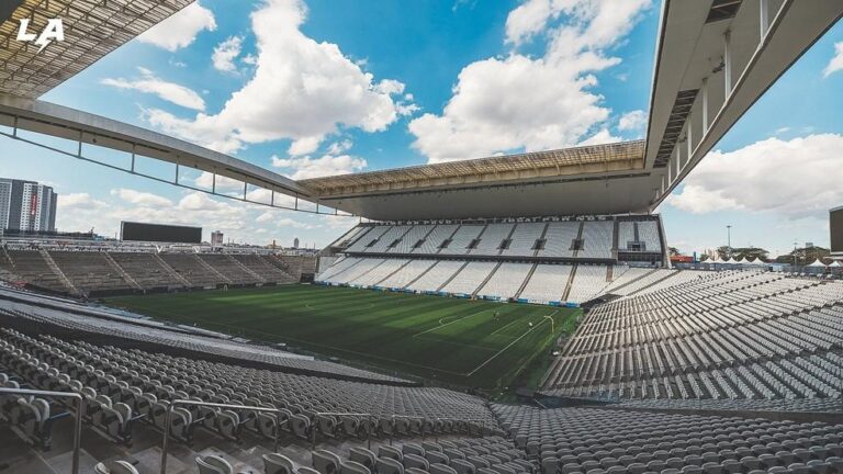Jogo da NFL em São Paulo e Festival The Town: Hotéis Lotados e Alta Procura por Voos