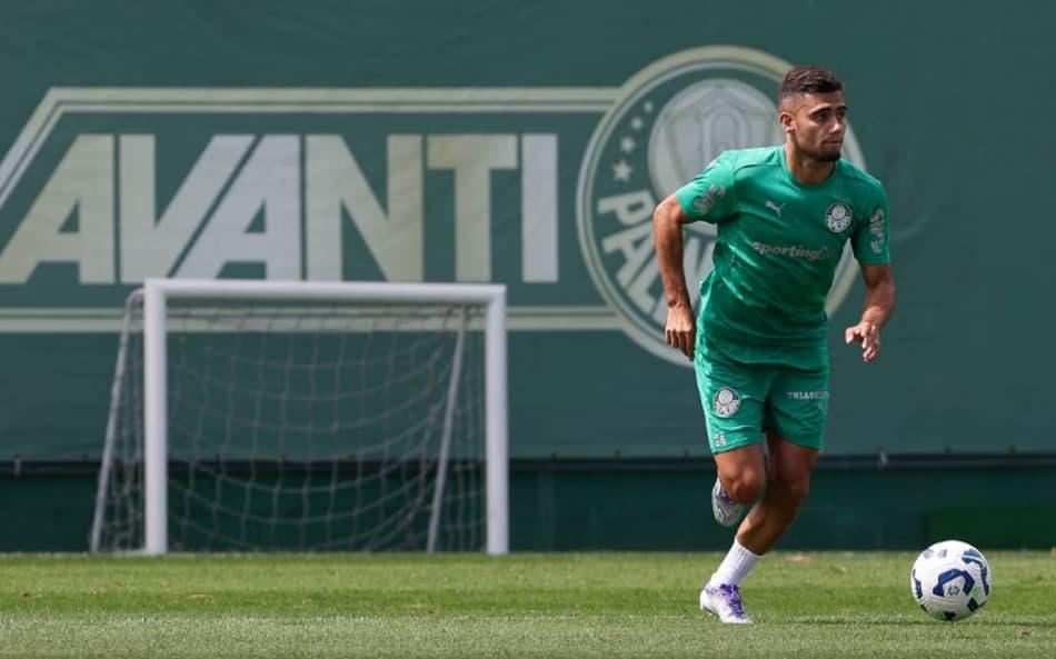 Andreas Pereira durante treino do Palmeiras na Academia