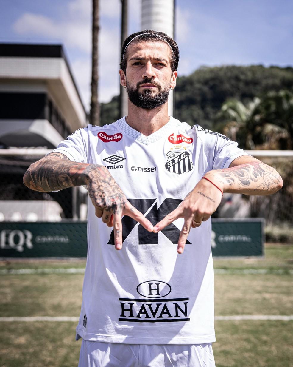 Lautaro Díaz é o novo atacante do Santos